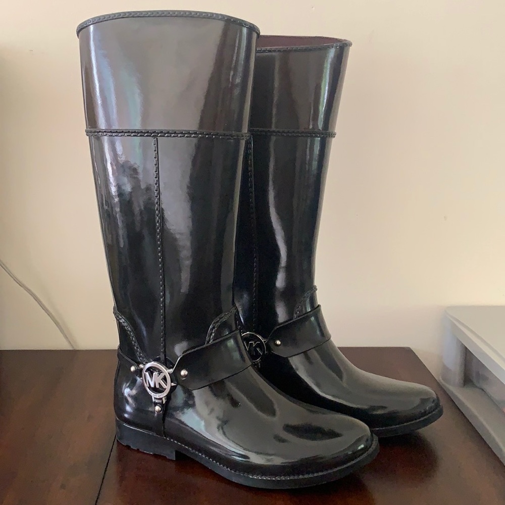 Michael Kors Rain Boots. Gently worn. Sz 9